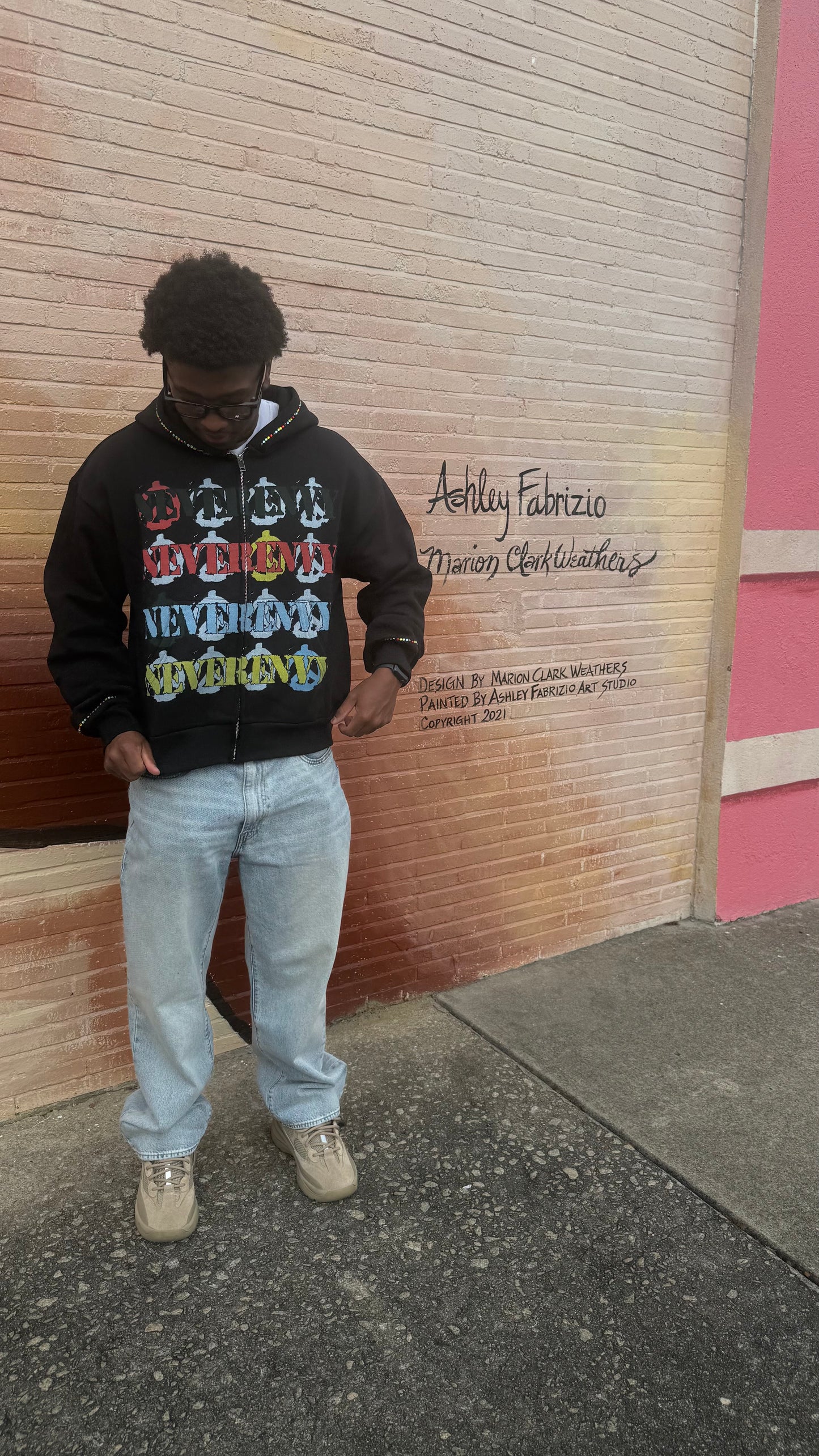 NEVERENVY “PEACE” ZIP-UP HOODIE